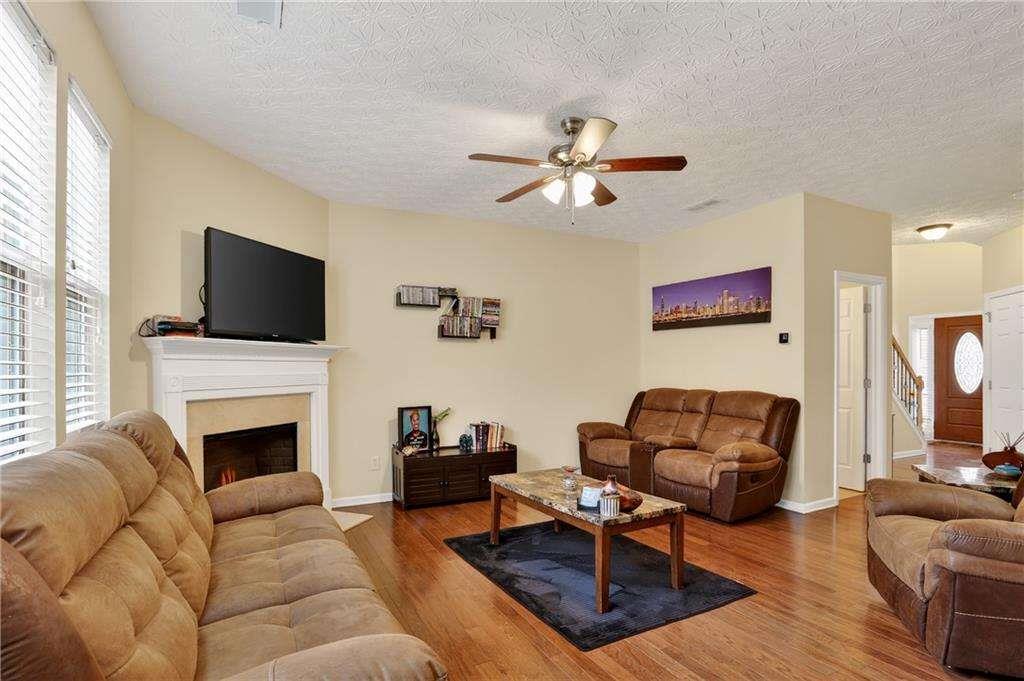 5556 Cascade Run — photo