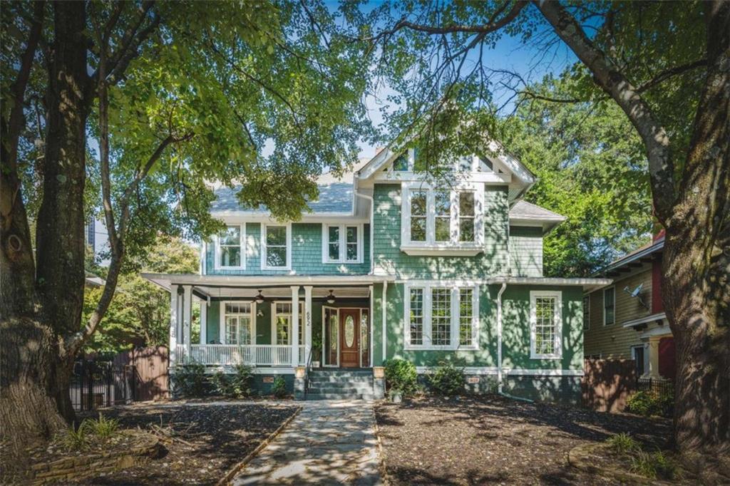 692 Myrtle Street — photo