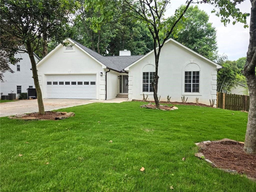 2620 Logan Way — photo