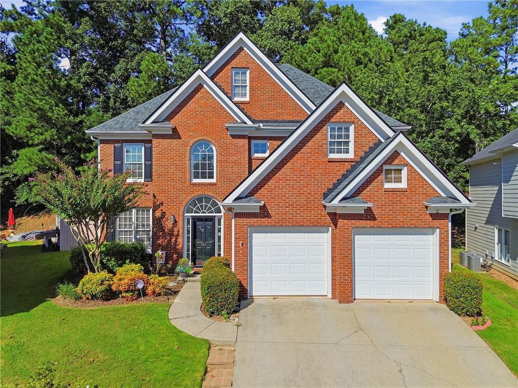 325 Oak Alley Court — photo