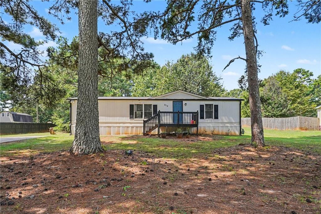 915 Steele Drive — photo