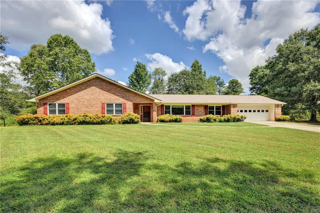 234 Glad Dale Drive SE — photo