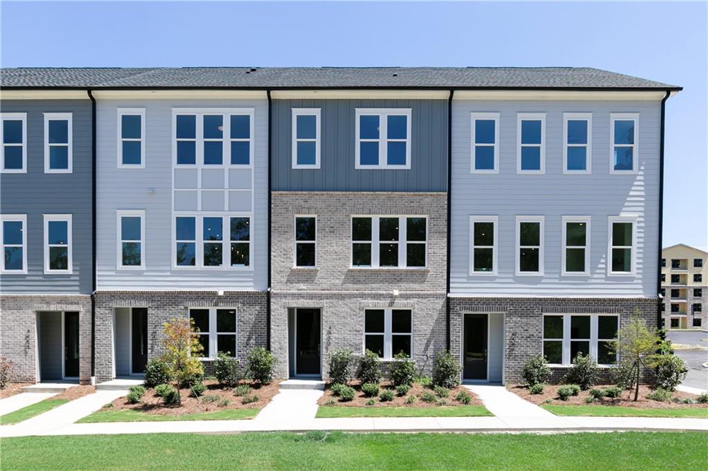 4451 Gradient Lane — photo
