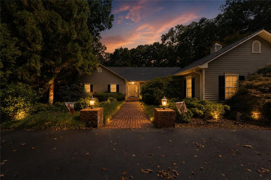731 Hidden Lakes Trail — photo