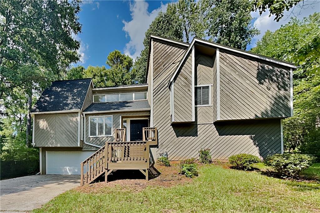 3013 Alberta Drive — photo