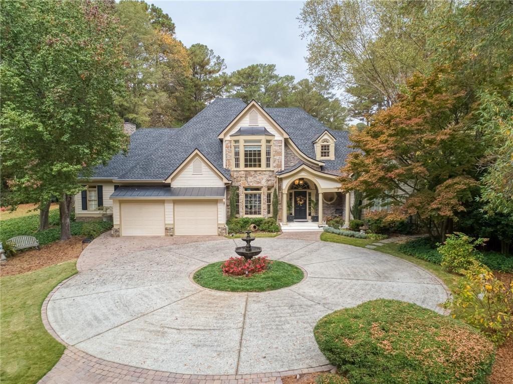 125 Claridge Drive — photo