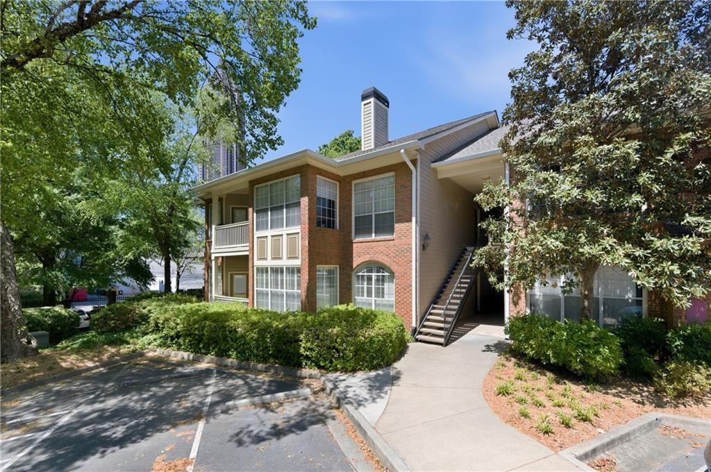 200 Renaissance Parkway NE Unit 304 — photo