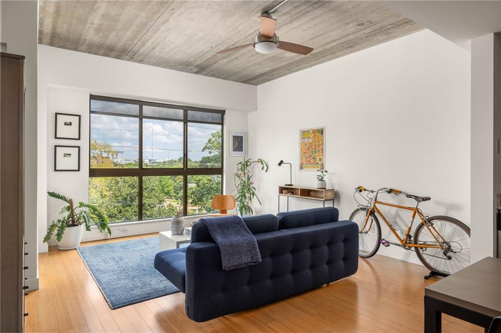 563 Memorial Drive SE Unit 409 — photo