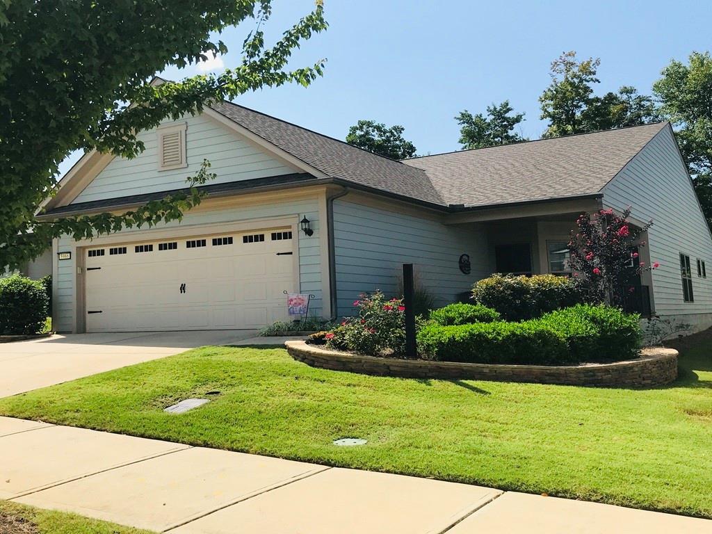 Home in Hoschton, GA 30548 — photo 2