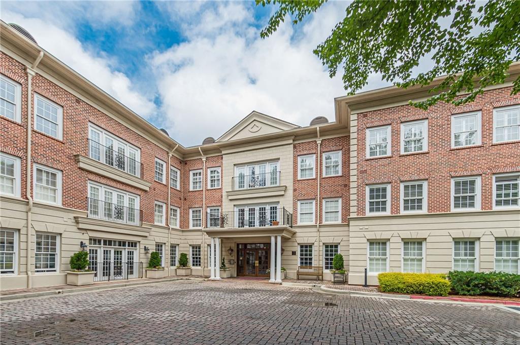 5415 Northland Drive NE Unit 307 — photo