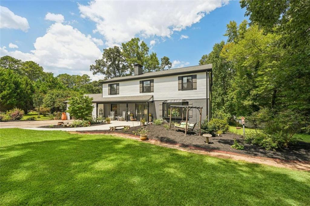 524 Golfview Dr — photo