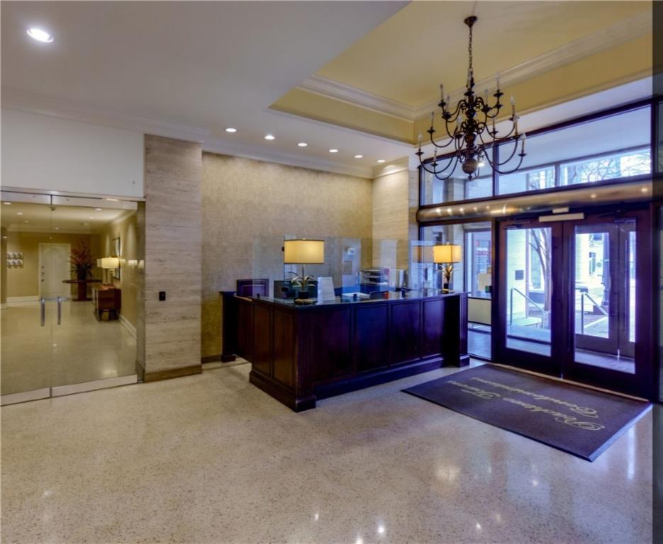 300 W Peachtree St 21 J W — photo
