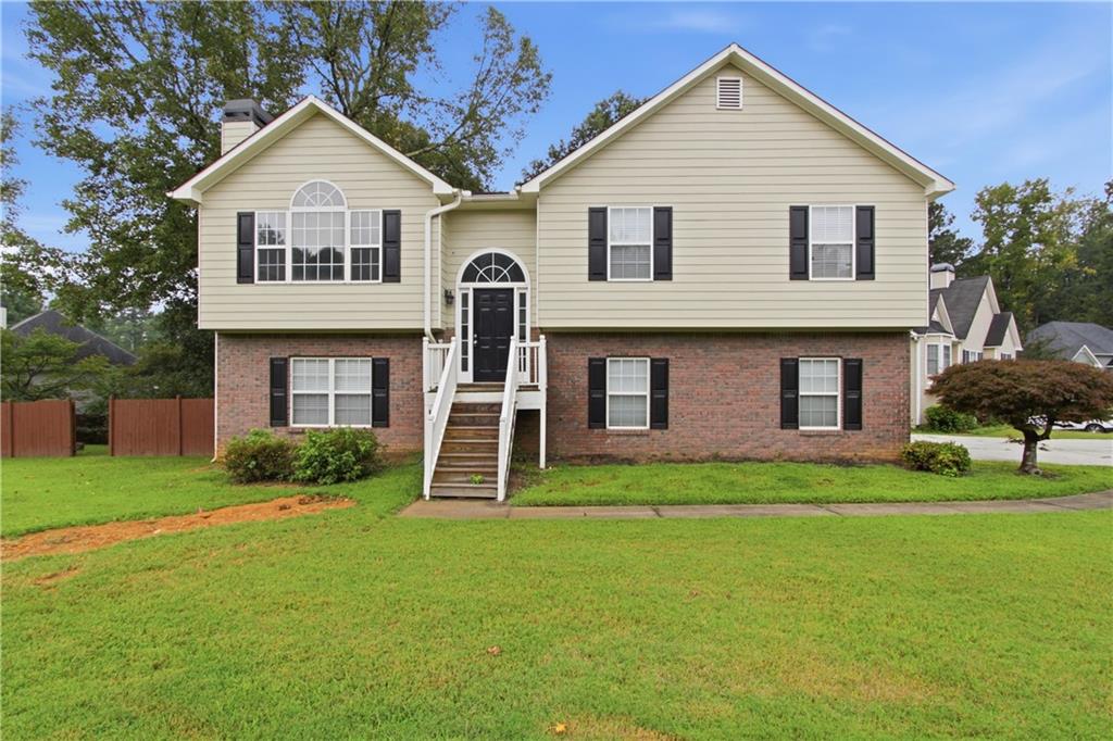 15 Charleston Court — photo