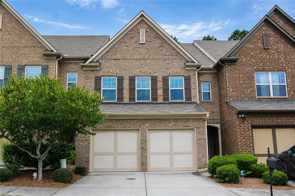 2132 Greencrest Circle — photo