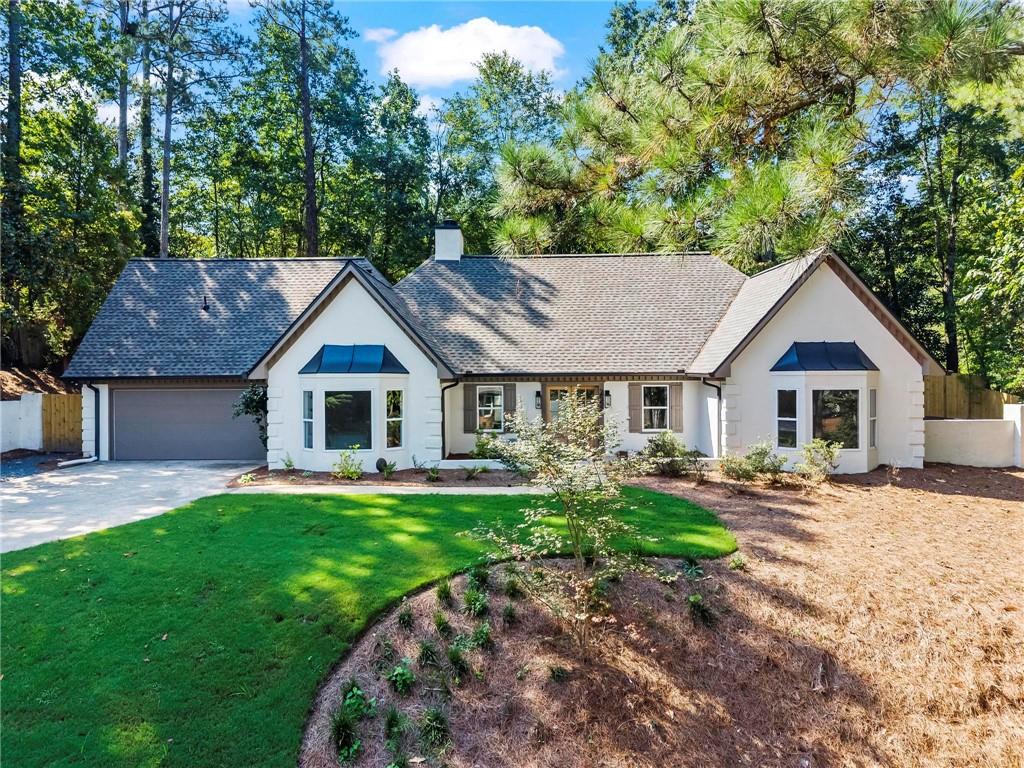2552 Holly Creek Drive NE — photo