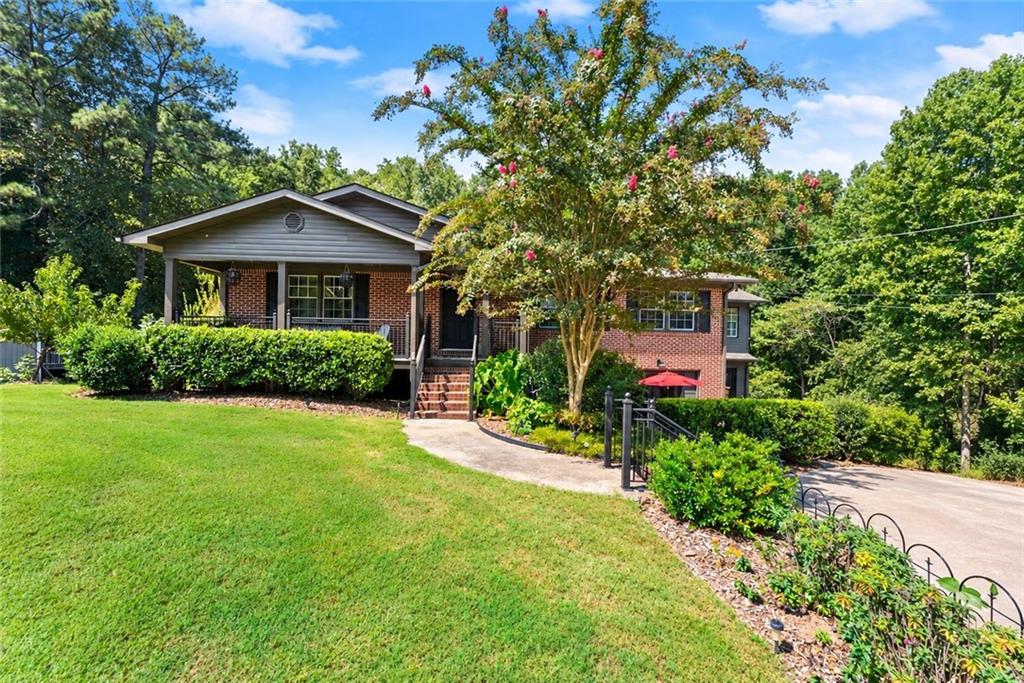 2905 Lanier Beach South Road — photo
