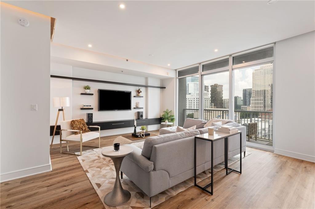 950 W Peachtree Street NW Unit 1309 — photo