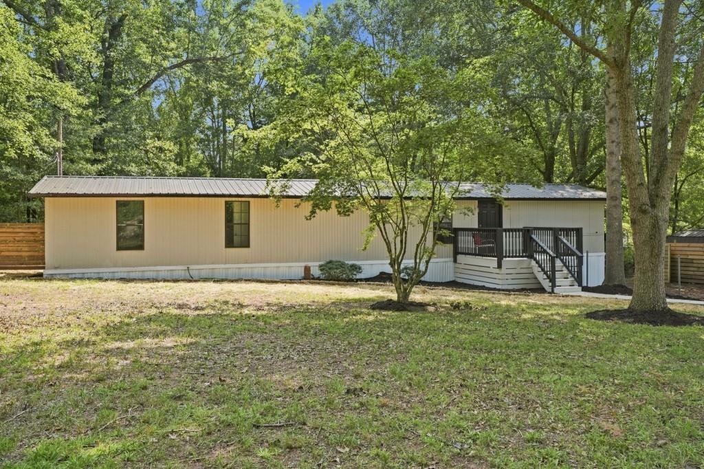 61 Brett Lane — photo