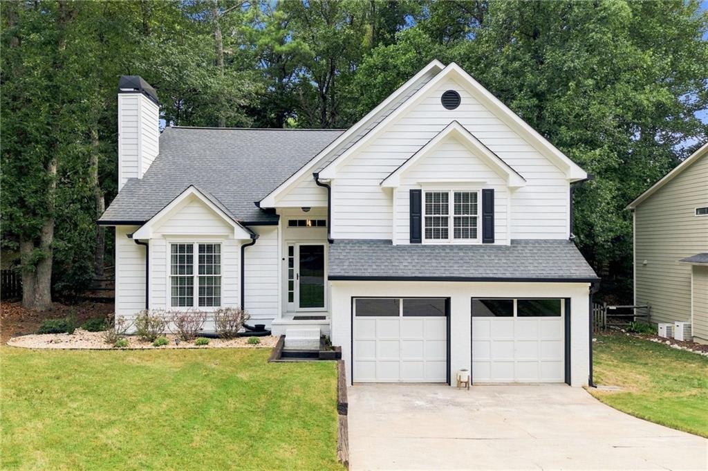 657 Wedgewood Drive — photo