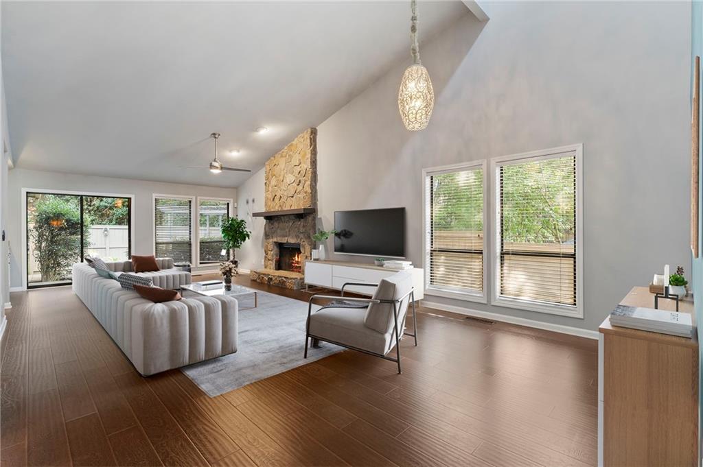 3000 Sawtooth Circle — photo