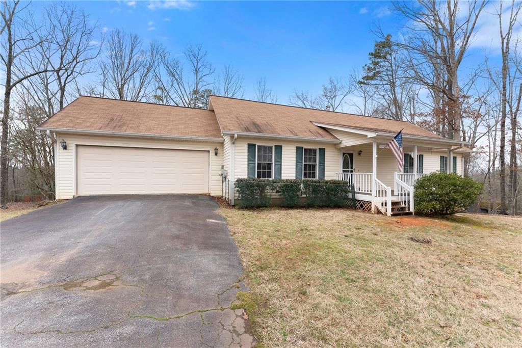 337 Claystone Walk — photo