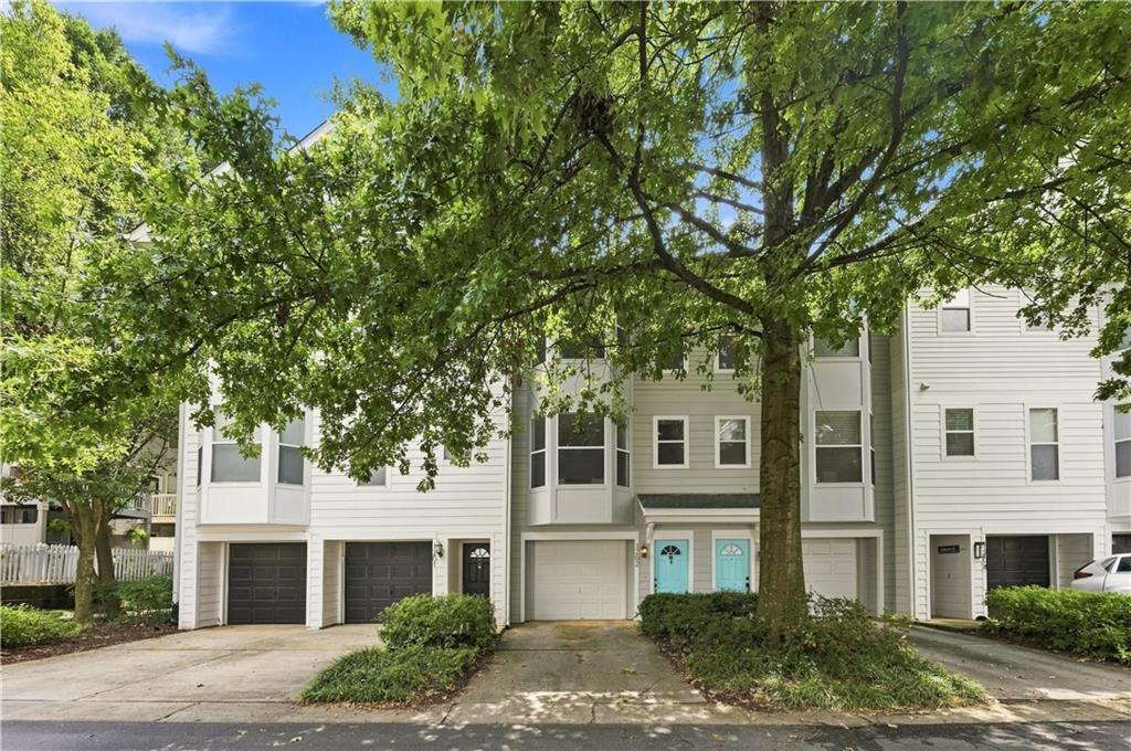 951 Glenwood Avenue SE Unit 1202 — photo