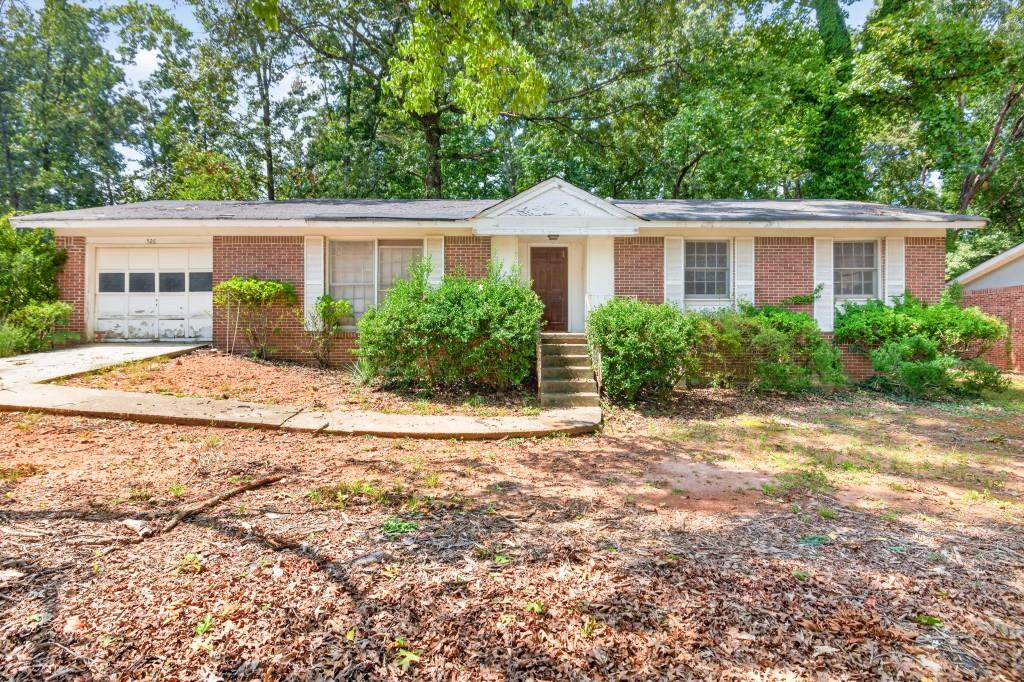 526 Stonewood Drive — photo