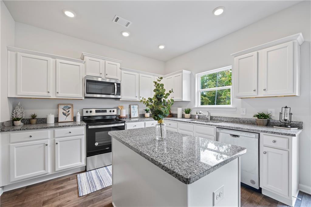 5 Water Oak Way — photo