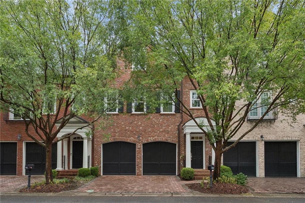 3313 Buckhead Forest Mews NE — photo