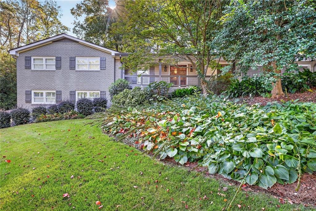 3009 Greenoaks Circle NE — photo