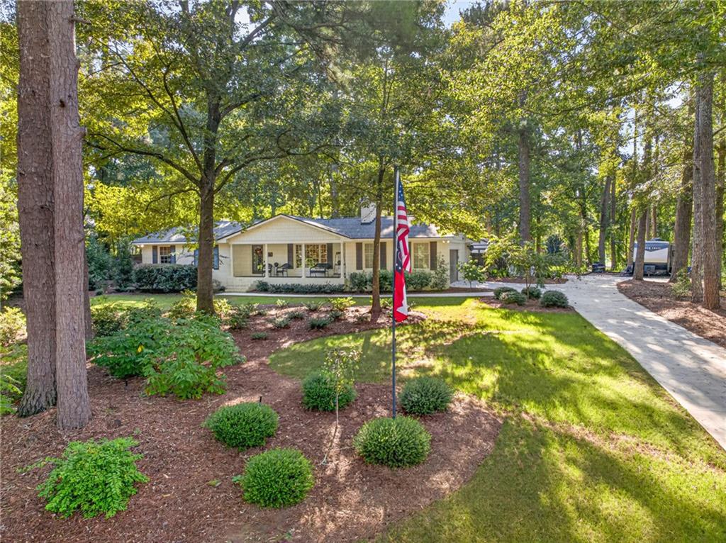 190 Gatewood Place — photo