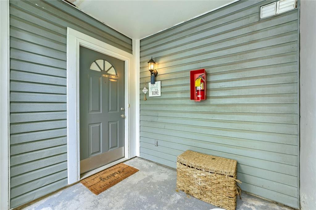 6351 Wedgeview Court — photo
