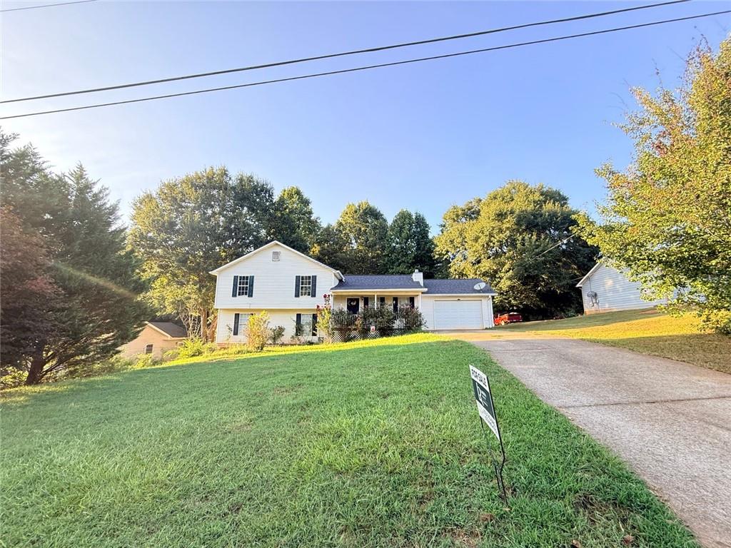 4400 Leafview Drive — photo