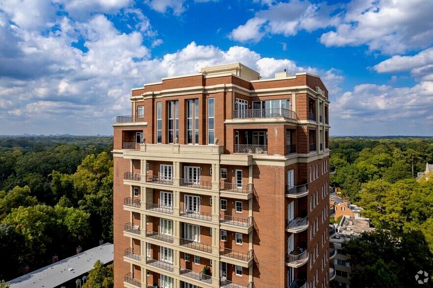 2724 Peachtree Road NW Unit Upper Penthouse — photo