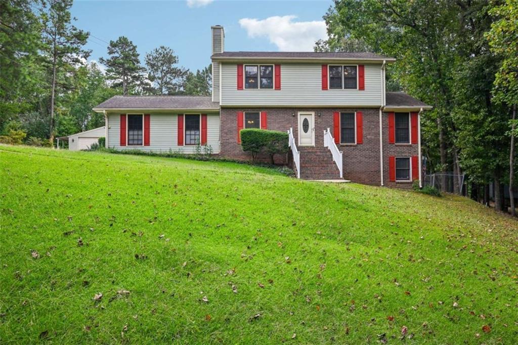 6092 Lakeshore Drive — photo