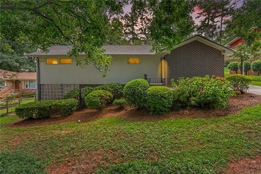 2213 Doris Drive — photo