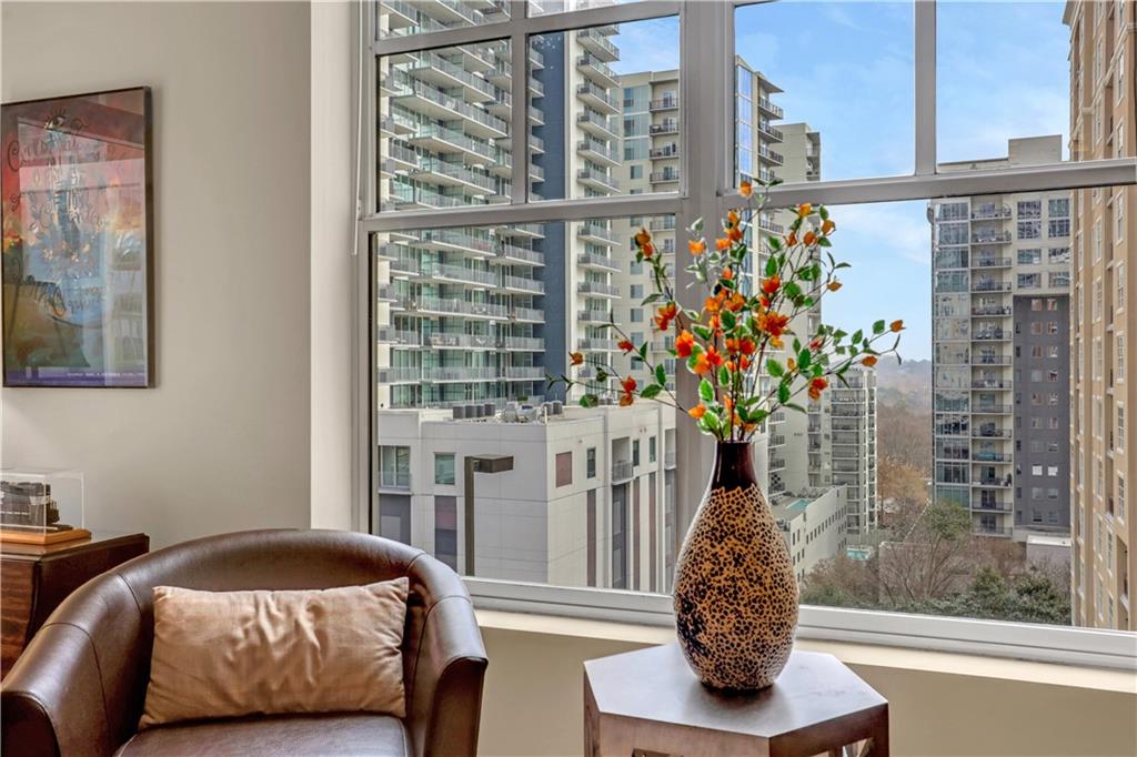 1101 Juniper Street NE Unit 820 — photo