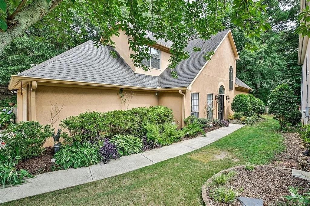 270 Sweetwater Trace Trace — photo