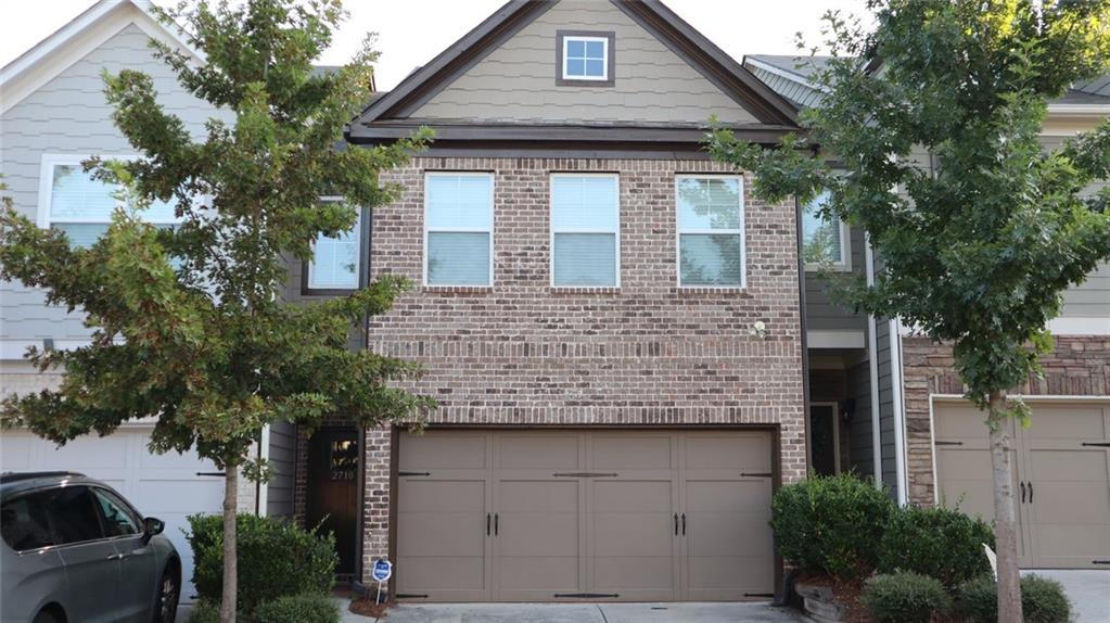 2710 Kemp Court — photo
