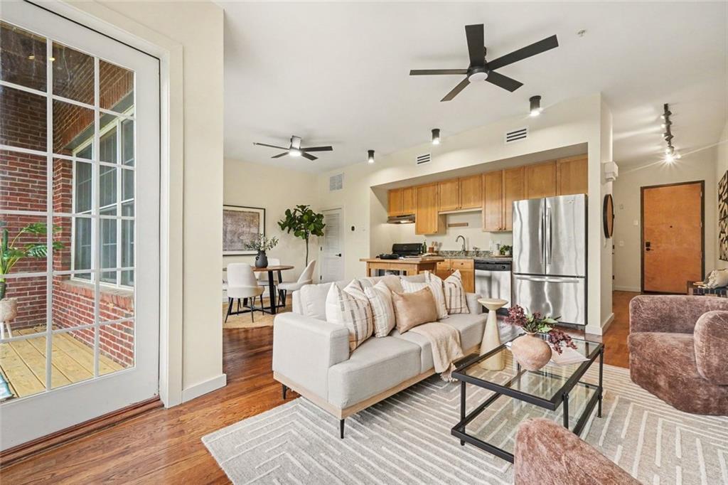 680 Greenwood Avenue NE Unit 307 — photo