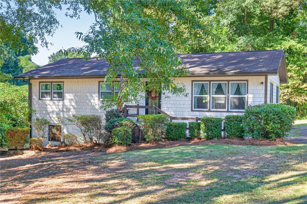 177 Dickson Drive — photo
