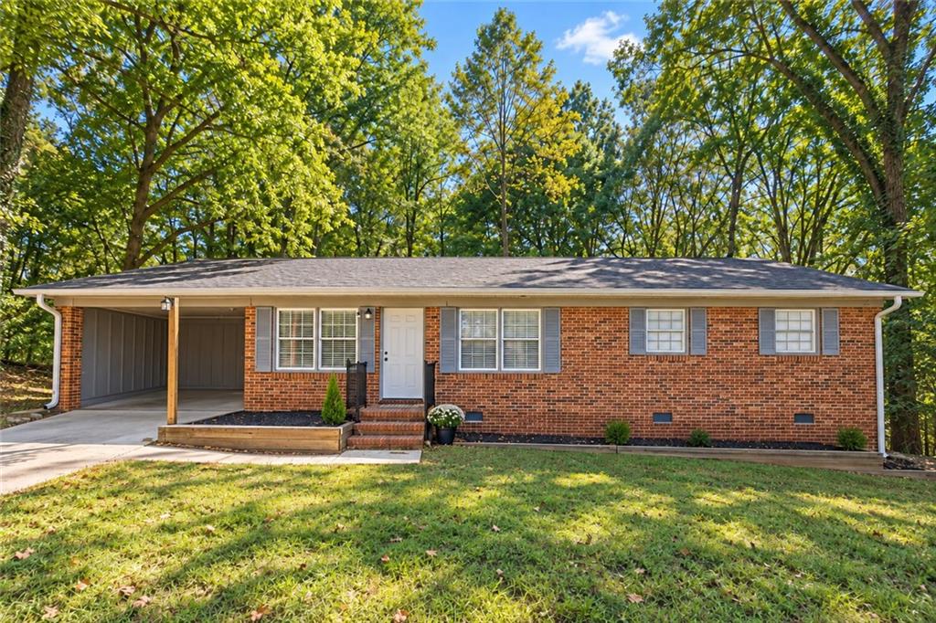 310 Cavalier Road — photo