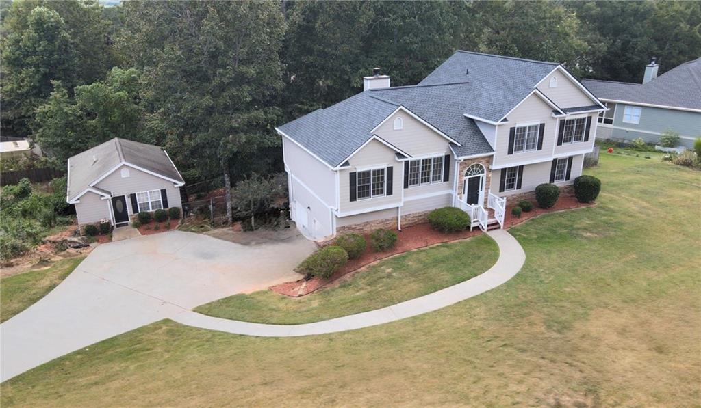 102 Chestnut Hill Drive — photo