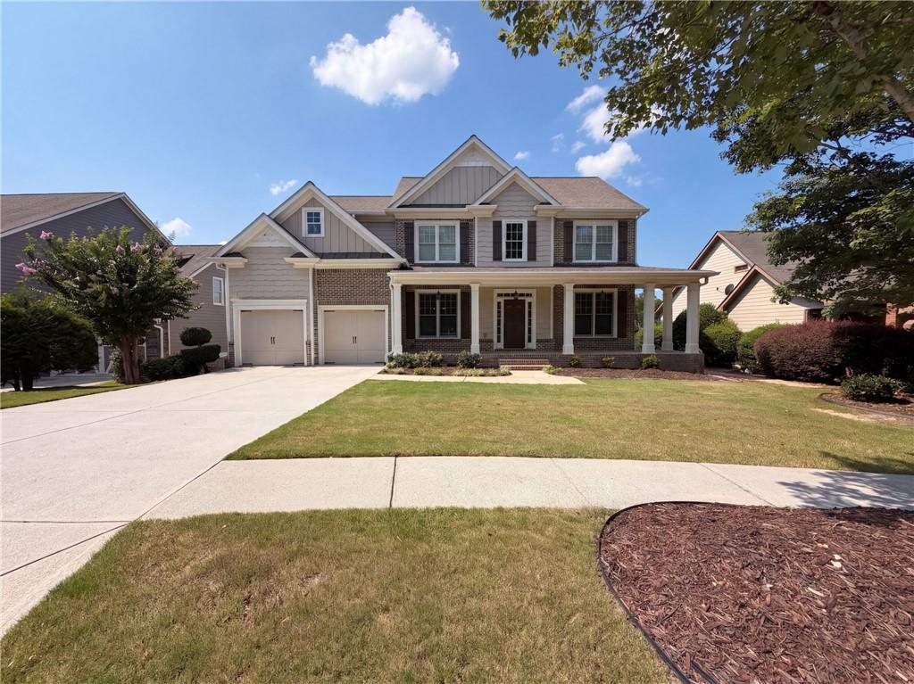 7047 Tree House Way — photo