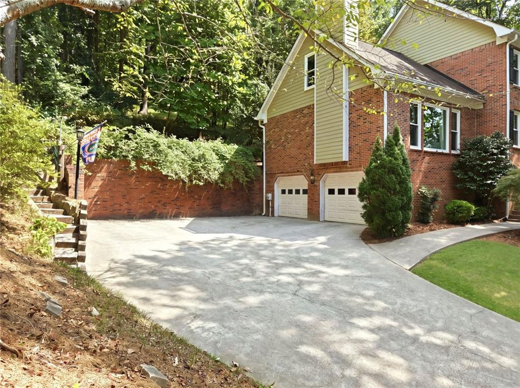 235 River Landing Drive — photo