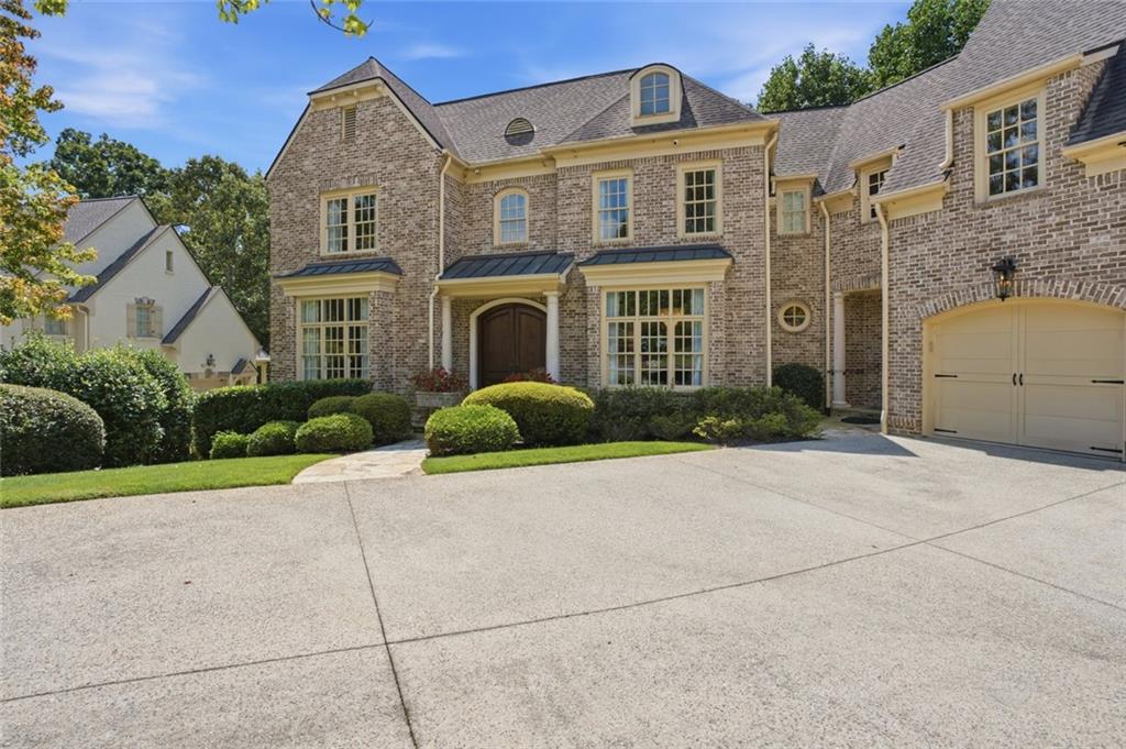 Home in Atlanta, GA 30339 — photo 2