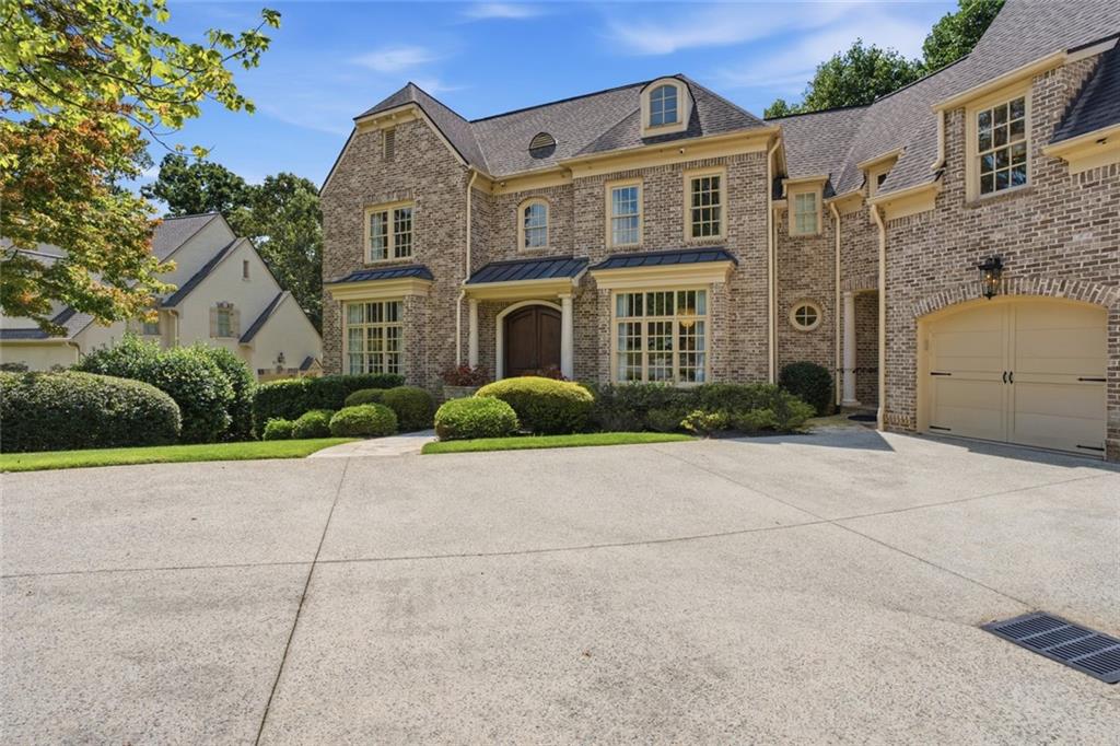 Home in Atlanta, GA 30339 — photo 3