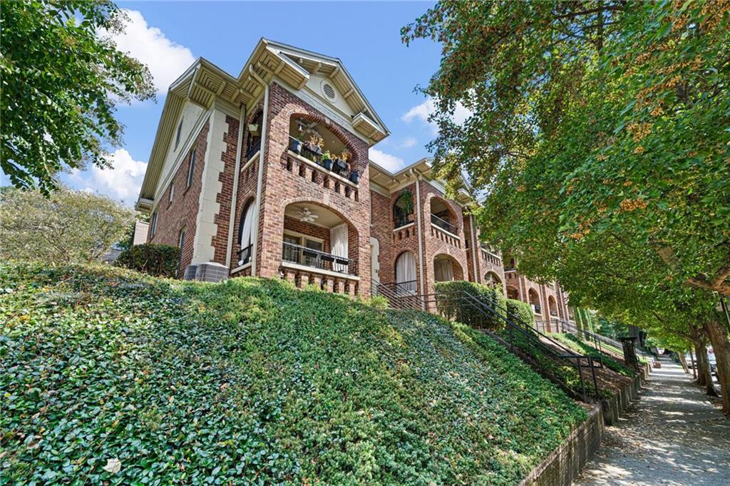 795 Ponce De Leon Place NE Unit C2 — photo