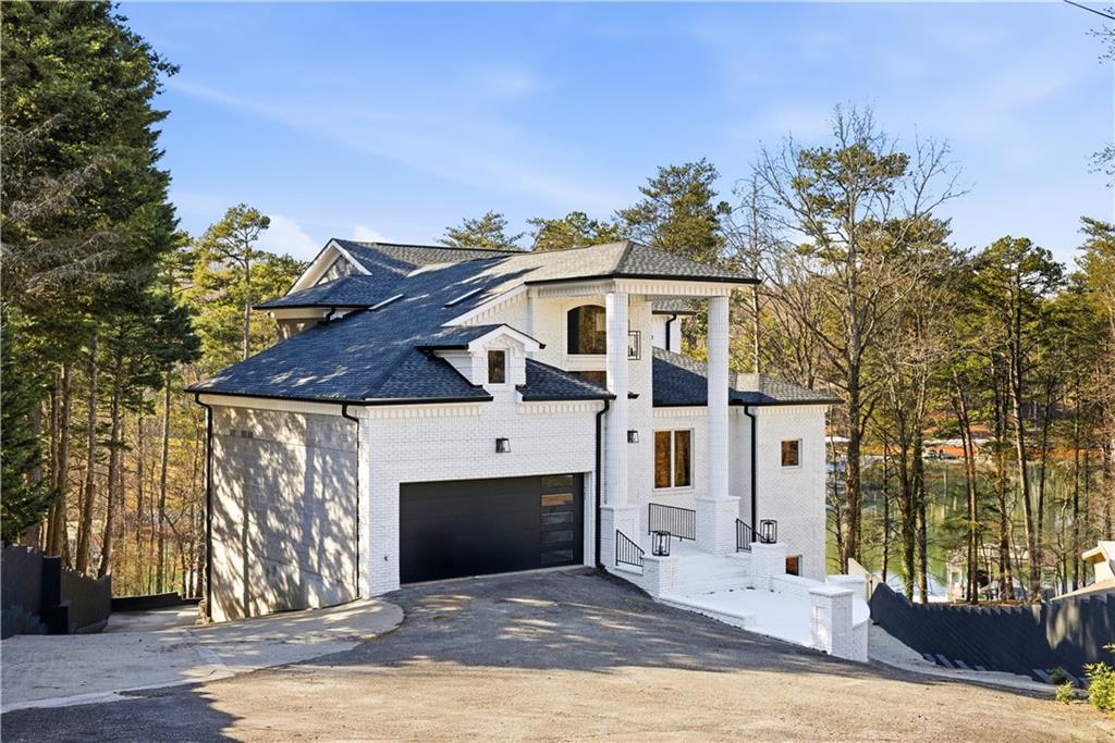 2390 Peachtree Road — photo
