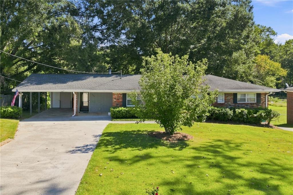 3388 Sanford Drive — photo